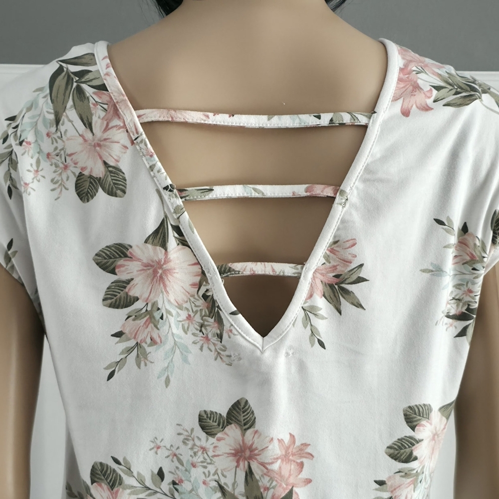 2/20$ Ardene Pastel Floral Top, Soft Girl / Coquette Aesthetic - size L - Picture 8 of 13